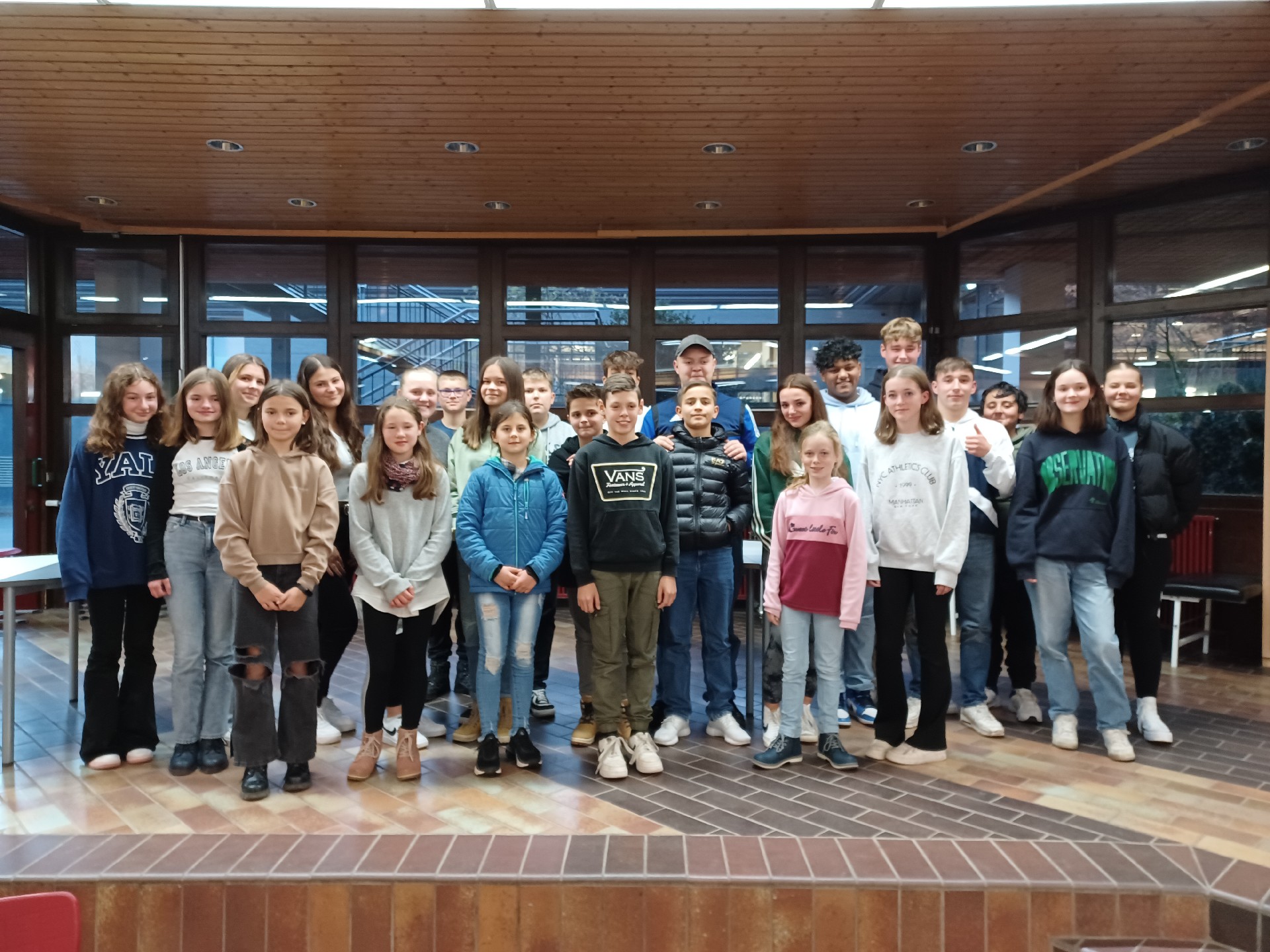 20221125_164352_MEDIUM