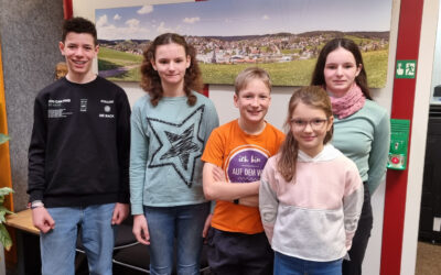 Junge Langlaufbegeisterte vom Bildungszentrum berichten von ihrer Leidenschaft.