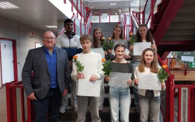 Wieder erfolgreiche Französisch-Absolventen im DELF-Diplom A2