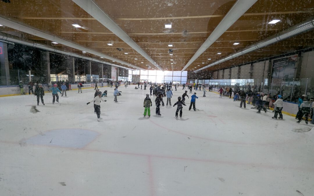 Ein sportlicher Wintertag auf dem Eis